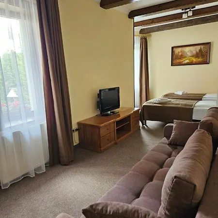 Pigy 3* Татаров